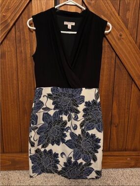 Dress Barn Black Top with White & Navy Floral Skirt Mini Dress